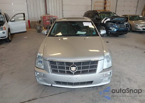2011 Cadillac Sts Luxury z USA, uszkodzony, nr VIN 1G6DW6ED6B0101175